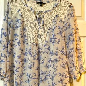 1X Zac and Rachel floral Blouse